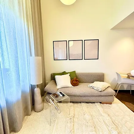 Dreamstay Loft Apartment