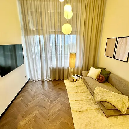 Alpenzeit Loft Mit Balkon Und Grimmingblick Apartament