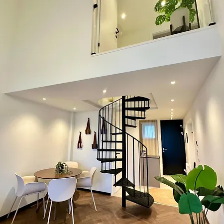 Apartment Alpenzeit Loft Mit Balkon Und Grimmingblick